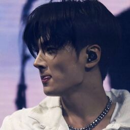 @whinyhoon